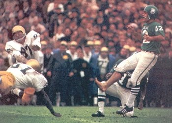 Dick Kenney Kicks FG for MSU